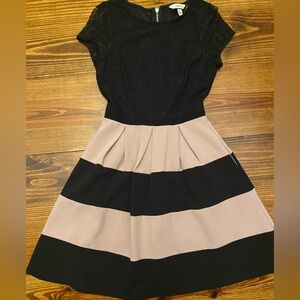 SPEECHLESS Dress, Black and Purple Striped, Black Lace, Size Small